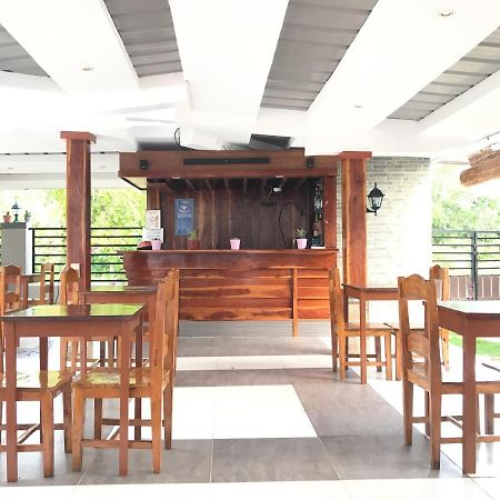 邦劳 绿色原野旅游宾馆酒店 外观 照片